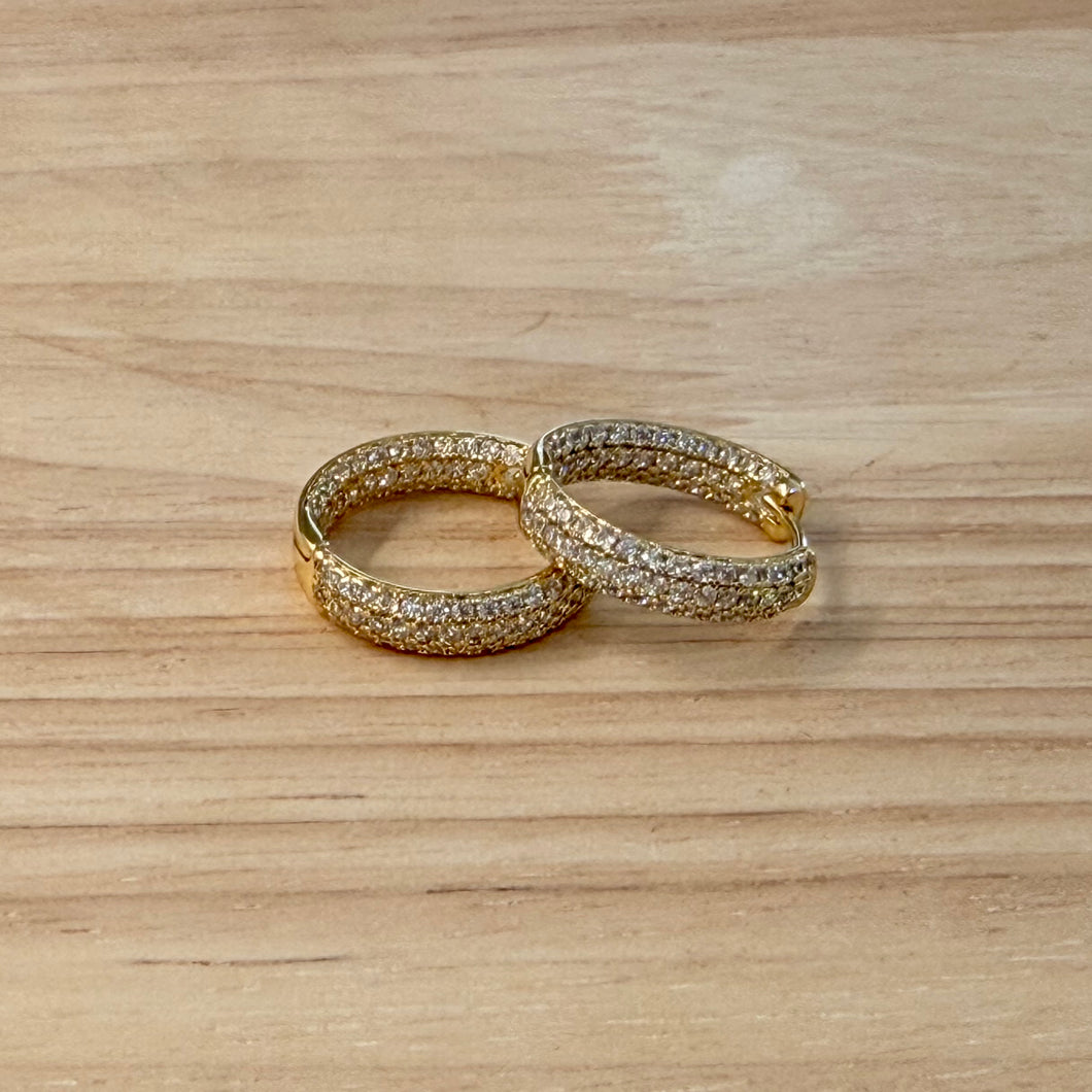 18mm Huggie Hoop Earrings 260