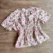 Load image into Gallery viewer, Plus Floral Print Woven Top