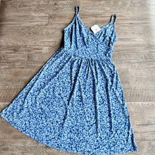 Load image into Gallery viewer, Blue Floral Surplice Mini Dress