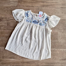 Load image into Gallery viewer, White Floral Embroidered Top