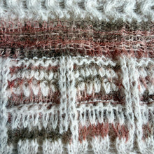 Load image into Gallery viewer, Vintage Check Pattern Knit Sweater
