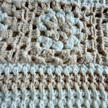 Load image into Gallery viewer, Ruffled Sleeve Crochet Top