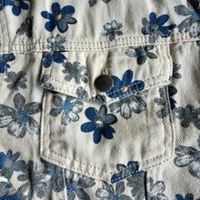 Load image into Gallery viewer, Floral Cropped Denim Jacket