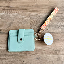 Load image into Gallery viewer, Floral Wristlet Keychain