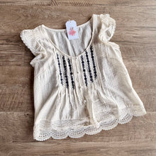 Load image into Gallery viewer, Embroidered Pintuck Lace Top
